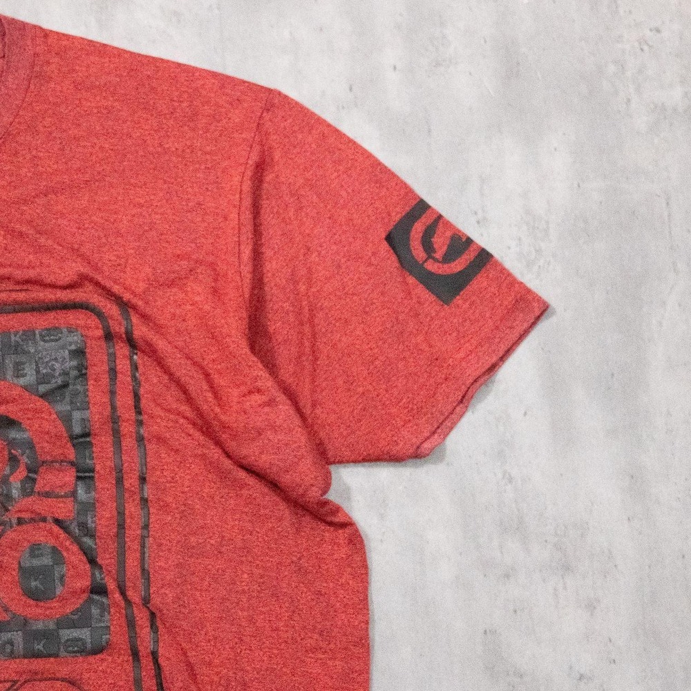 Y2K Style Ecko Unlimited Big Print Burgundy Red Double Stitch T-Shirt - Picture 6 of 8